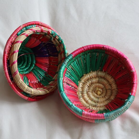 FREE Gift With Purchase - Colourful Rattan Storage Basket - Picture 3 of 4